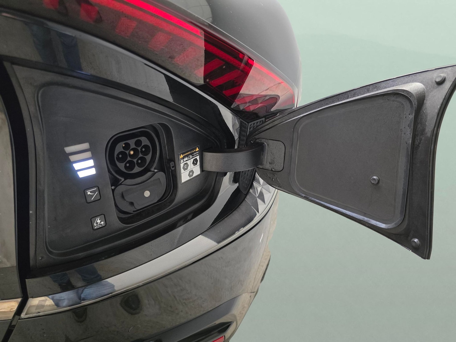 Used Kia EV6 2023 for sale - 76935216: Photo 34