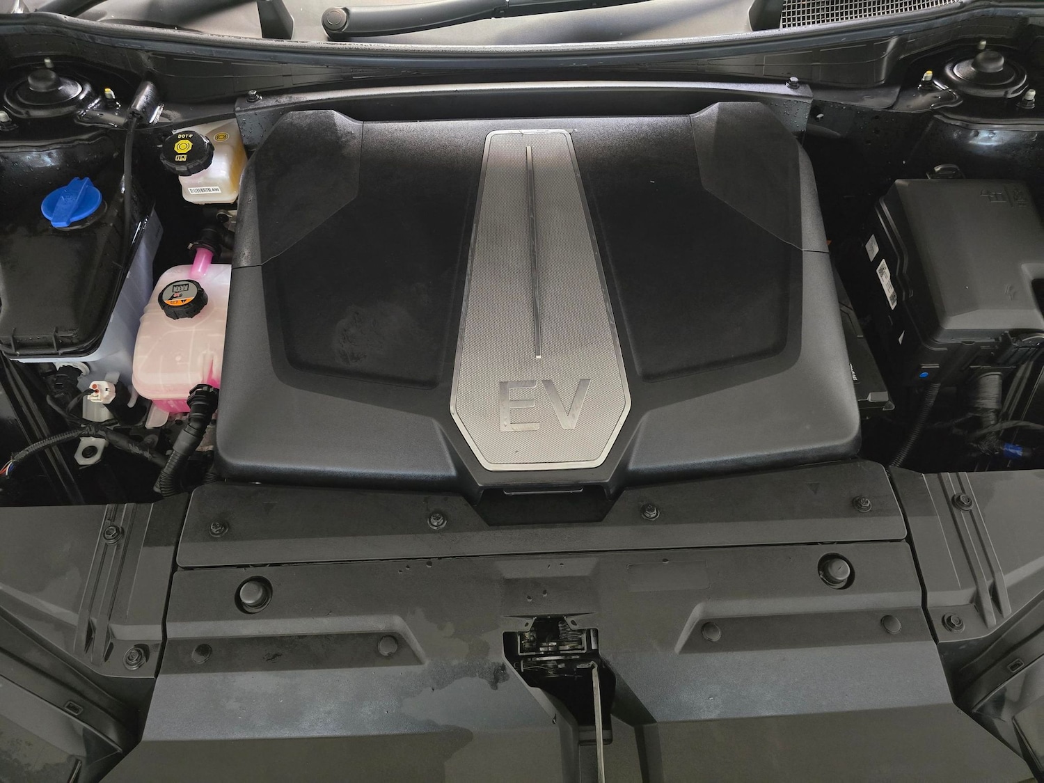 Used Kia EV6 2023 for sale - 76935216: Photo 36