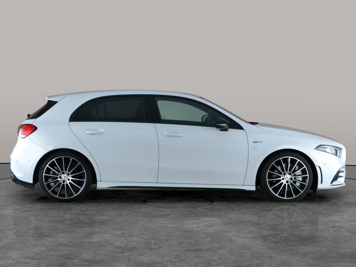 Used Mercedes-Benz A-Class 2022 for sale - 77942636: Photo 10