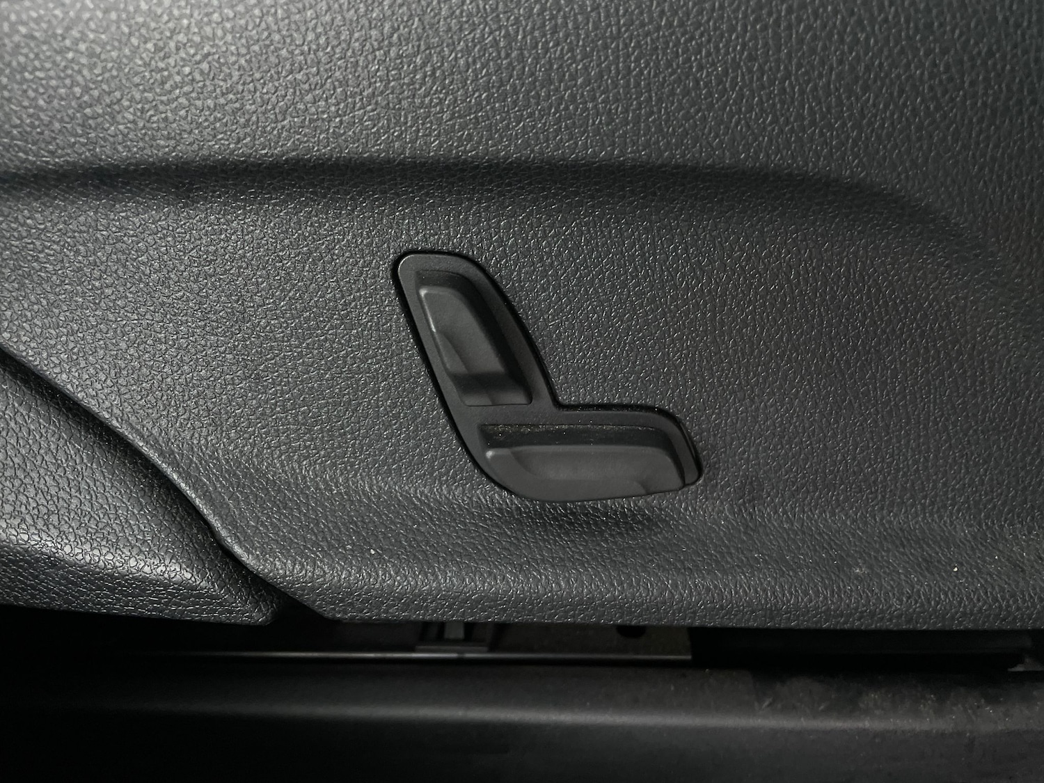 Used Mercedes-Benz EQC 2022 for sale - 76984482: Photo 18