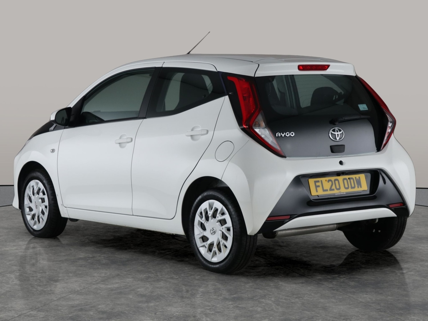 Used Toyota AYGO 2020 for sale - 76526589: Photo 12