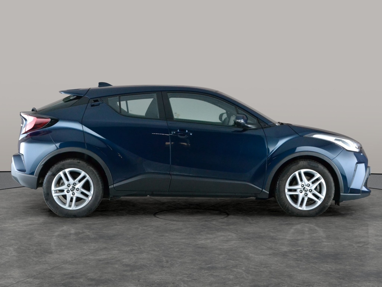Used Toyota C-HR 2023 for sale - 77086406: Photo 9