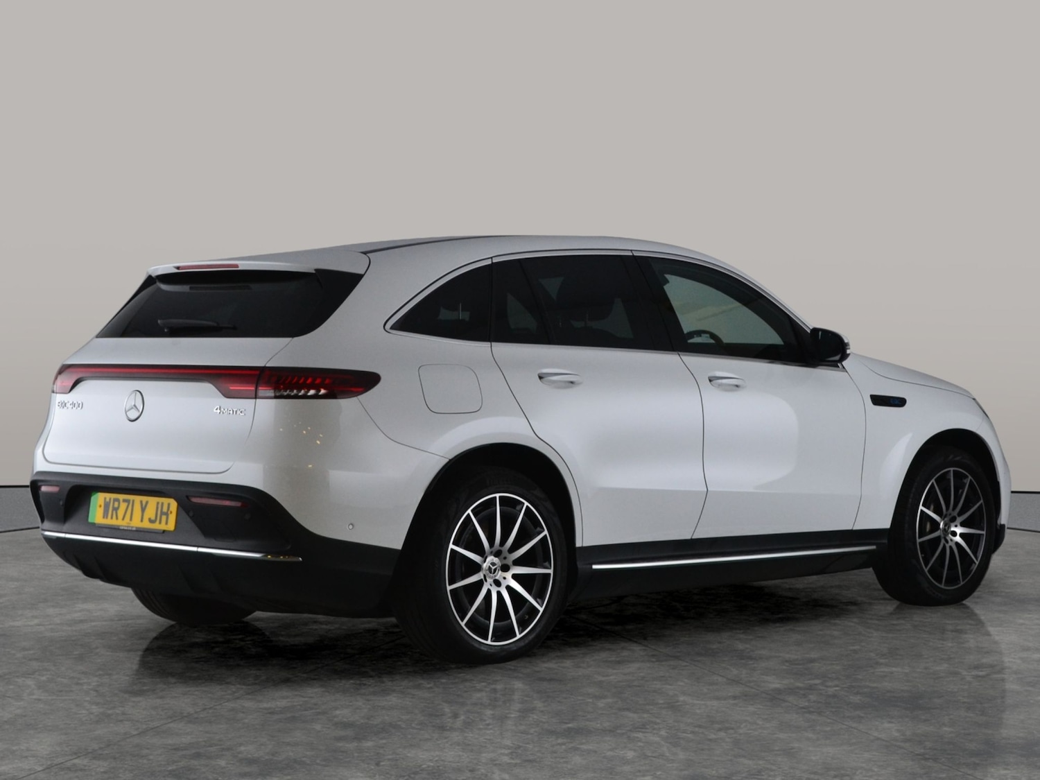 Used Mercedes-Benz EQC 2022 for sale - 77984590: Photo 11