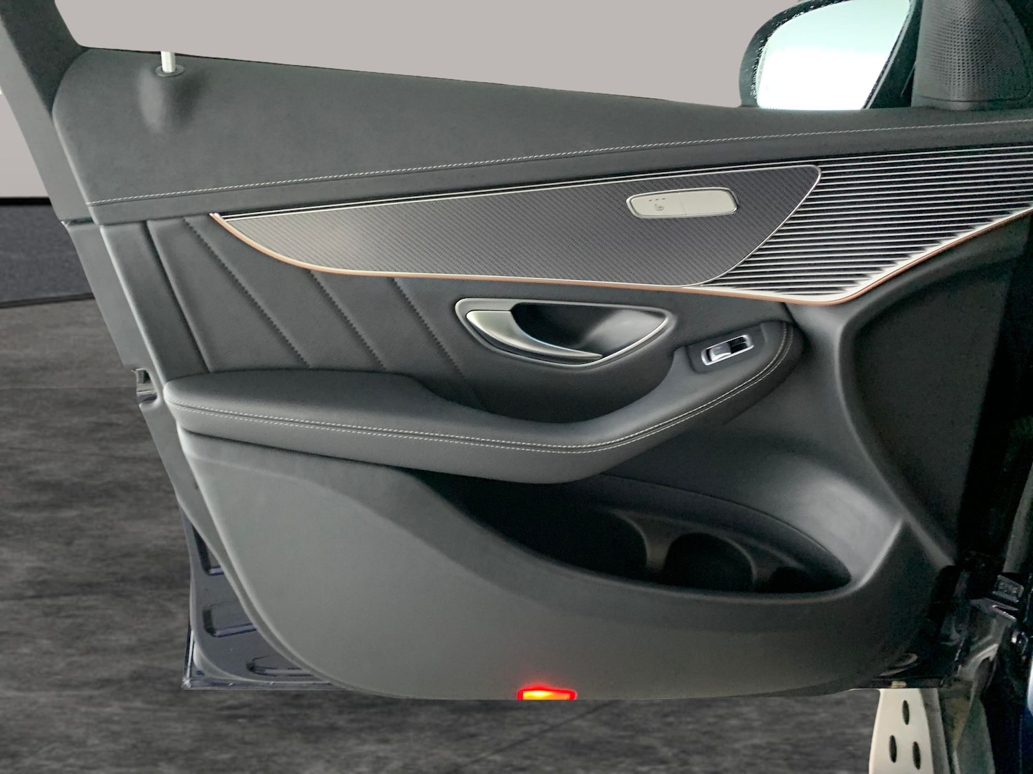 Used Mercedes-Benz EQC 2023 for sale - 76382912: Photo 37