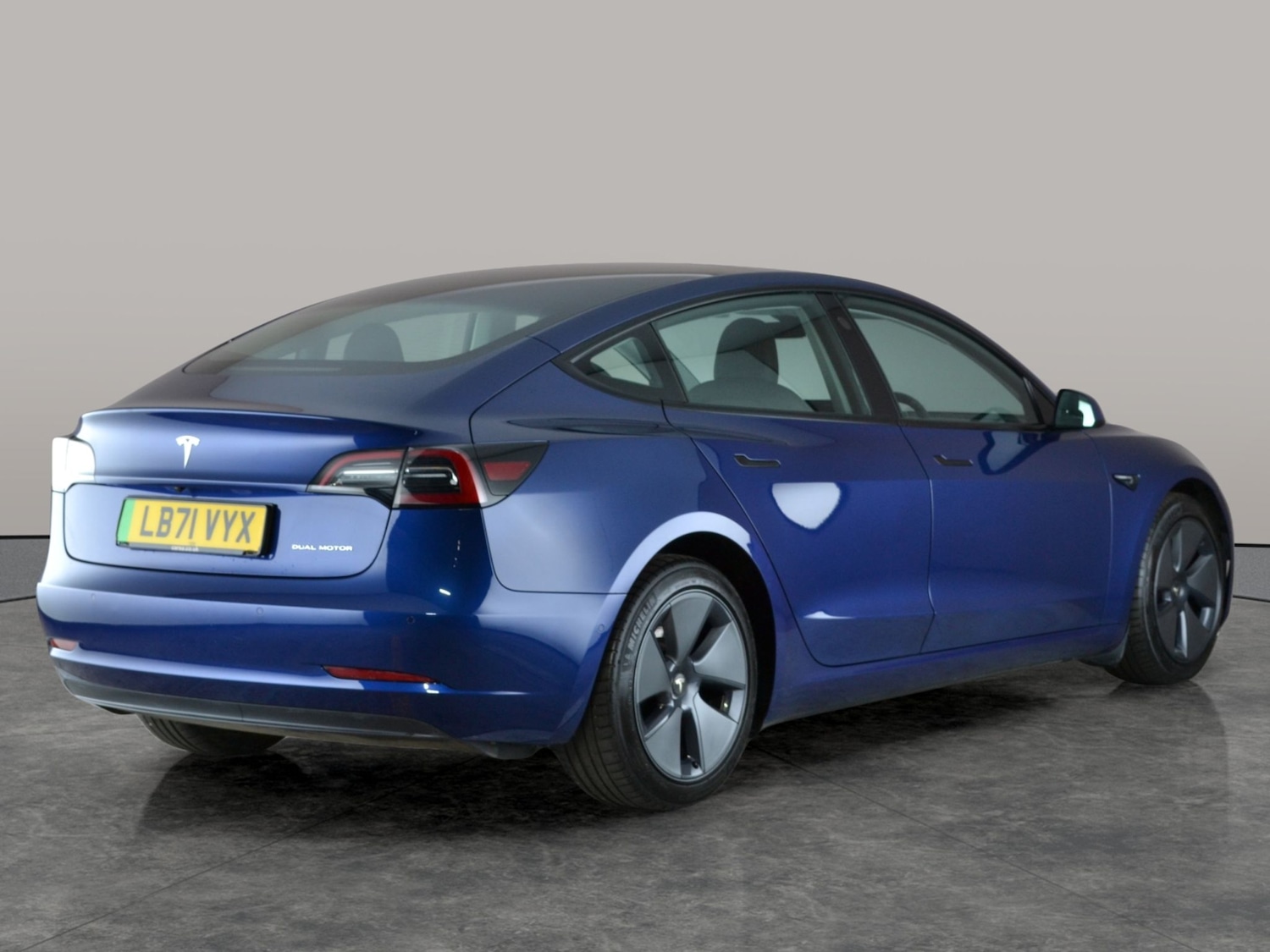 Used Tesla Model 3 2021 for sale - 77255786: Photo 12