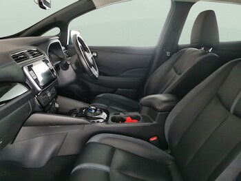 Used Nissan Leaf 2022 for sale - 76831411: Photo