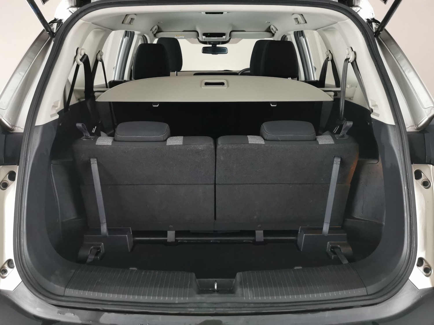 Used Nissan X-Trail 2024 for sale - 76766692: Photo 32