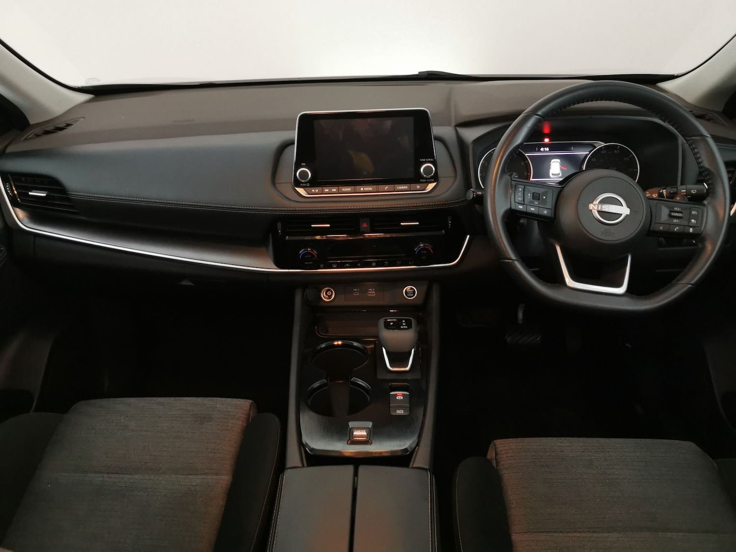 Used Nissan X-Trail 2024 for sale - 76766692: Photo 6