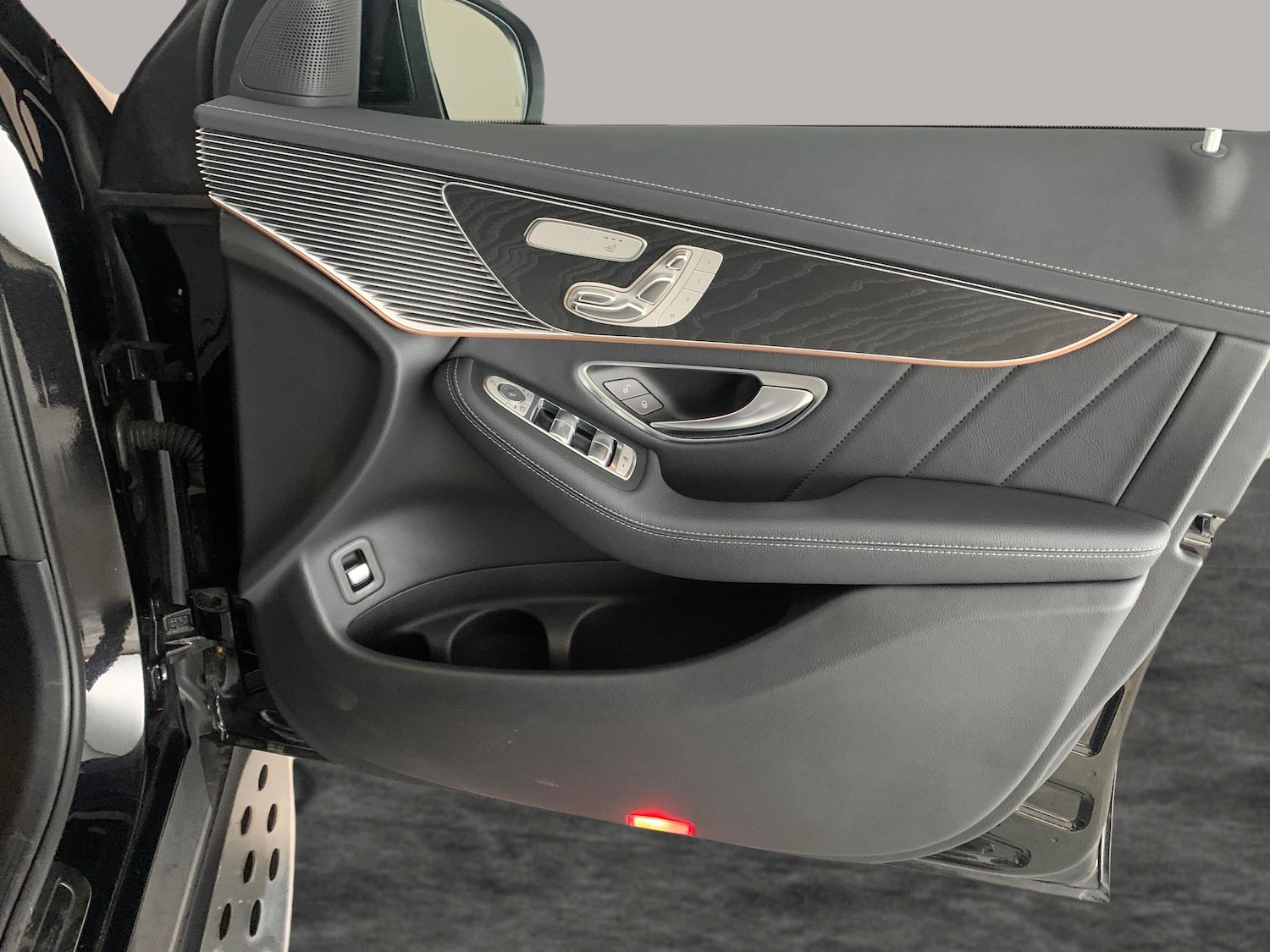 Used Mercedes-Benz EQC 2022 for sale - 76507946: Photo 39