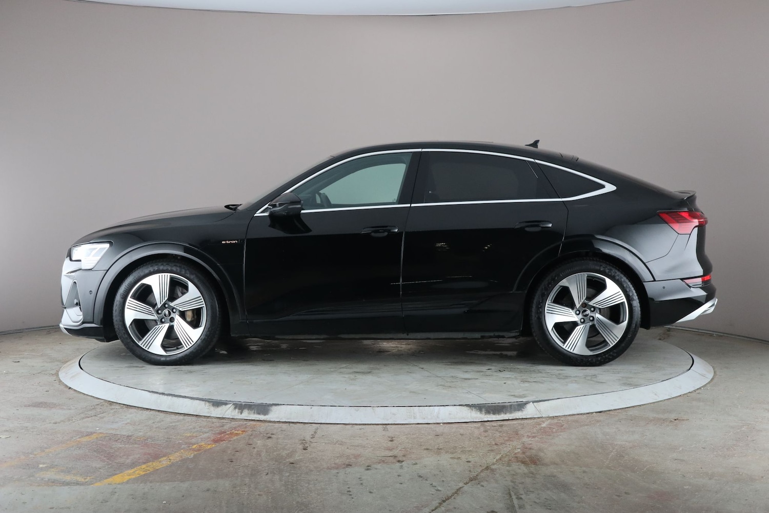 Used Audi e-tron 2021 for sale - 76545138: Photo 16