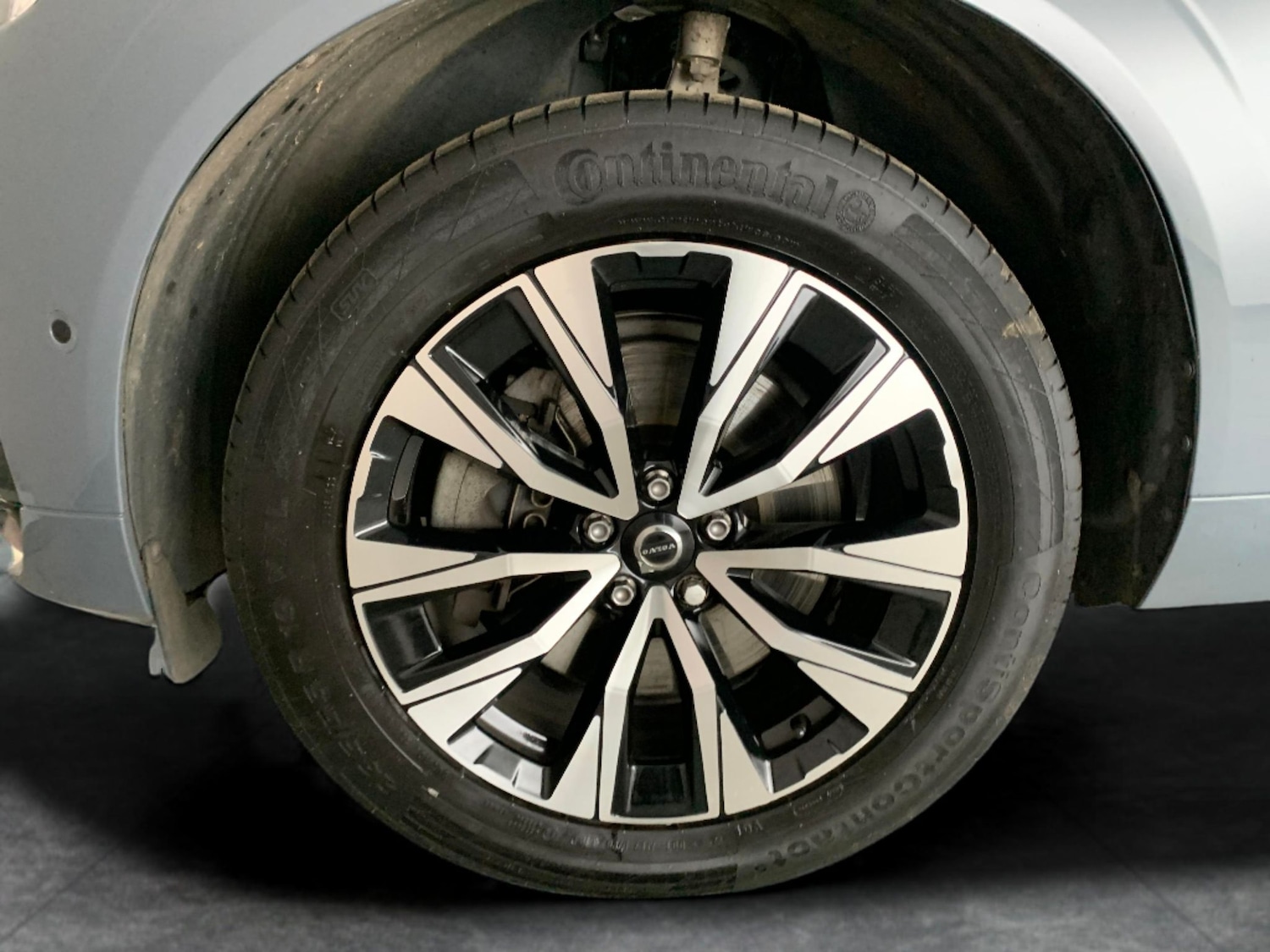 Used Volvo XC60 2023 for sale - 76738457: Photo 24