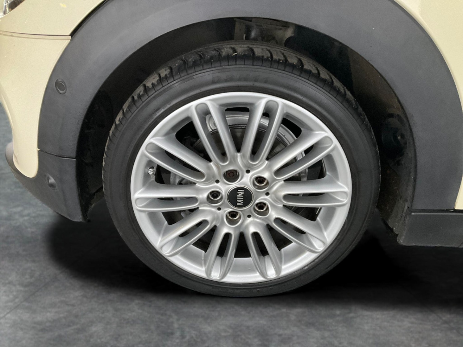 Used MINI Convertible 2016 for sale - 76445227: Photo 31