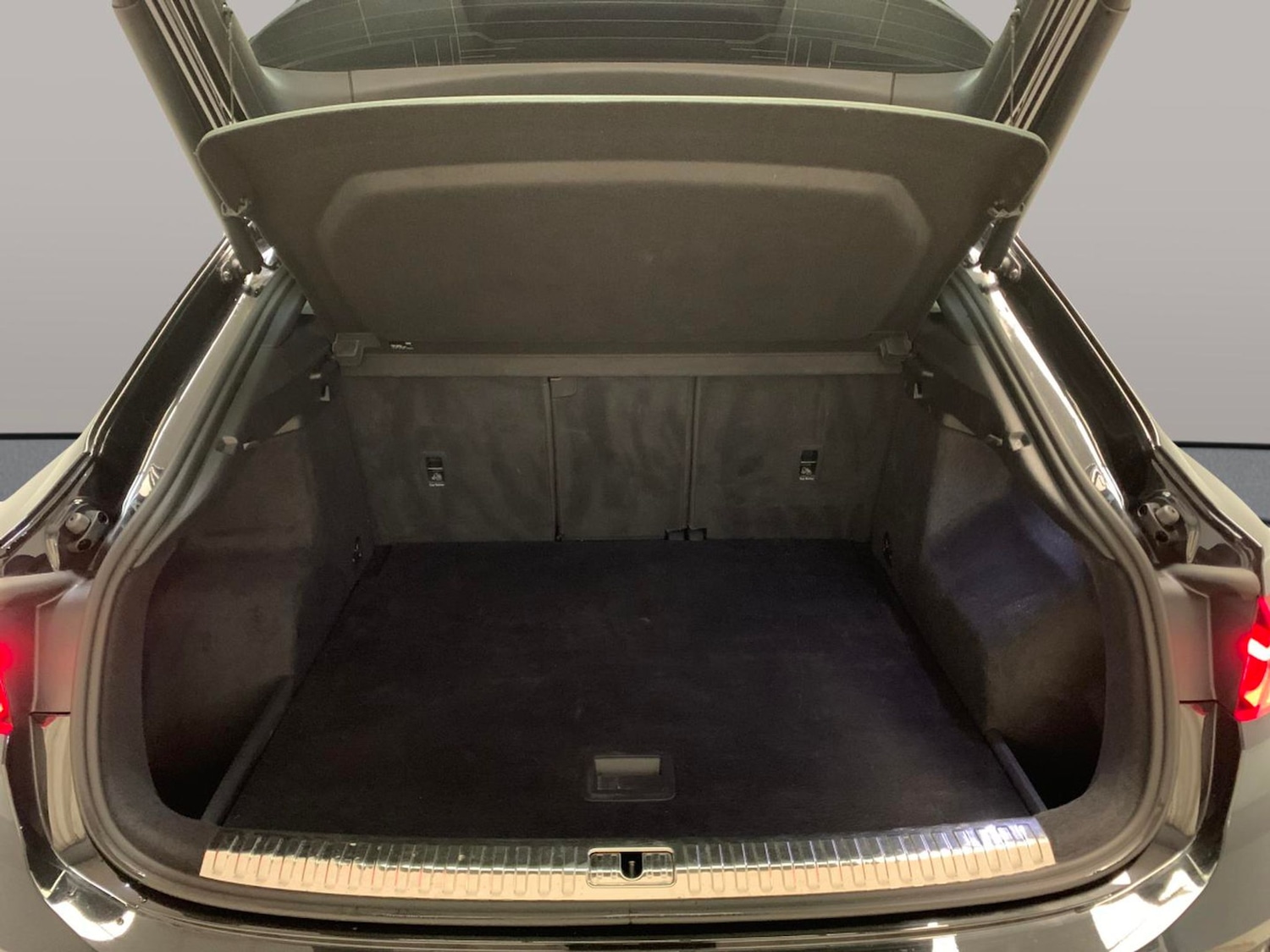 Used Audi Q3 2022 for sale - 76928390: Photo 34