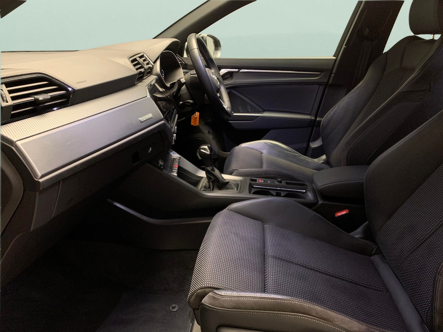 Used Audi Q3 2022 for sale - 76928390: Photo 4