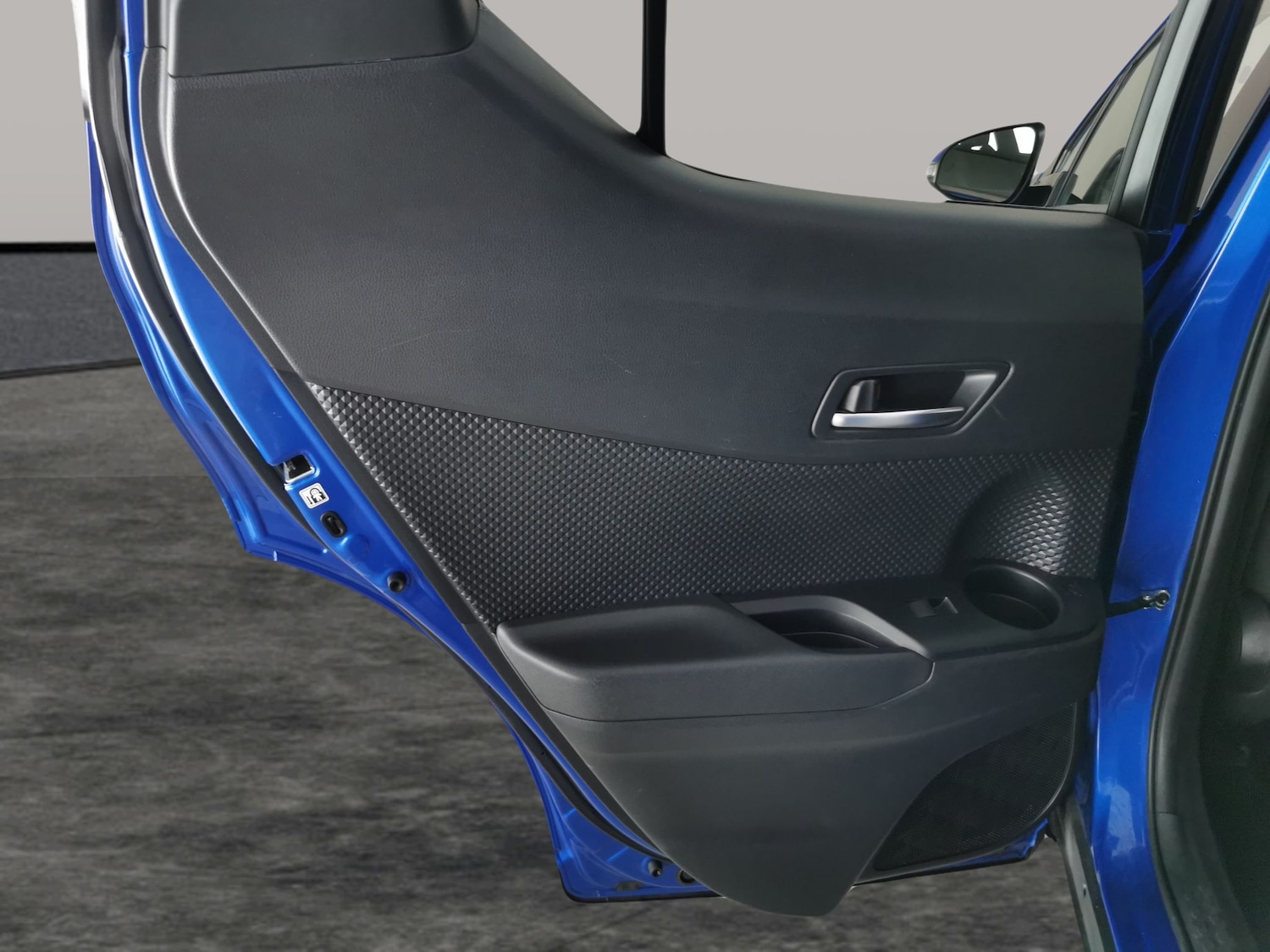 Used Toyota C-HR 2020 for sale - 77043441: Photo 29