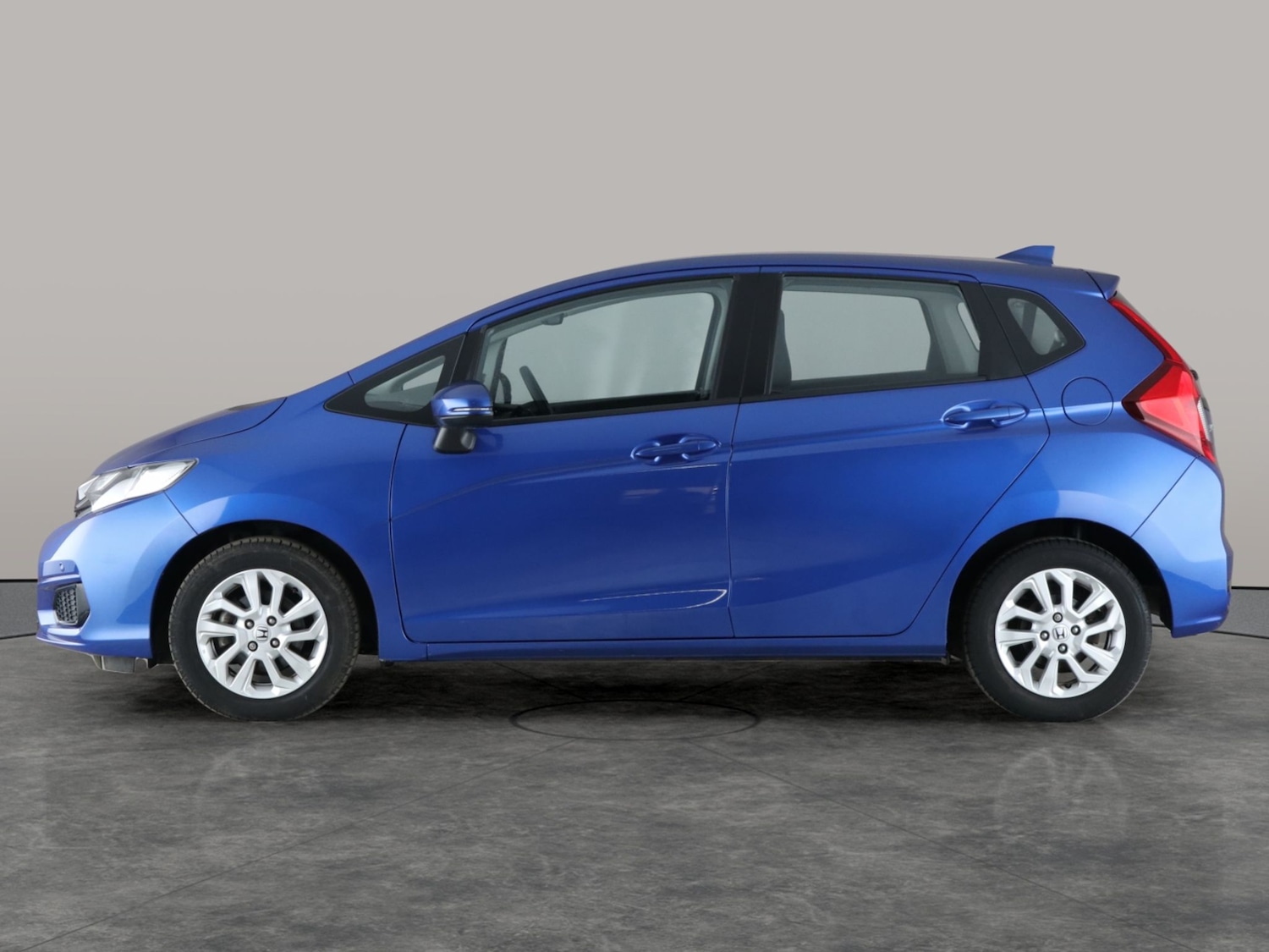 Used Honda Jazz 2019 for sale - 76379147: Photo 14