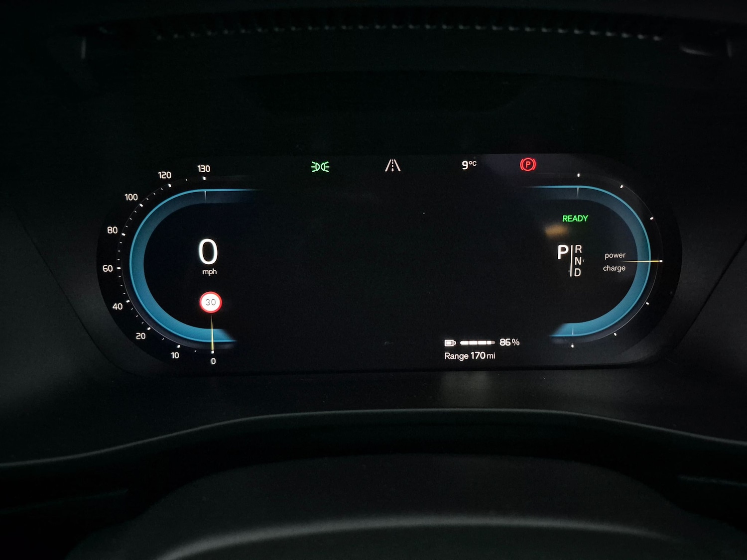 Used Volvo XC40 2023 for sale - 77988740: Photo 21