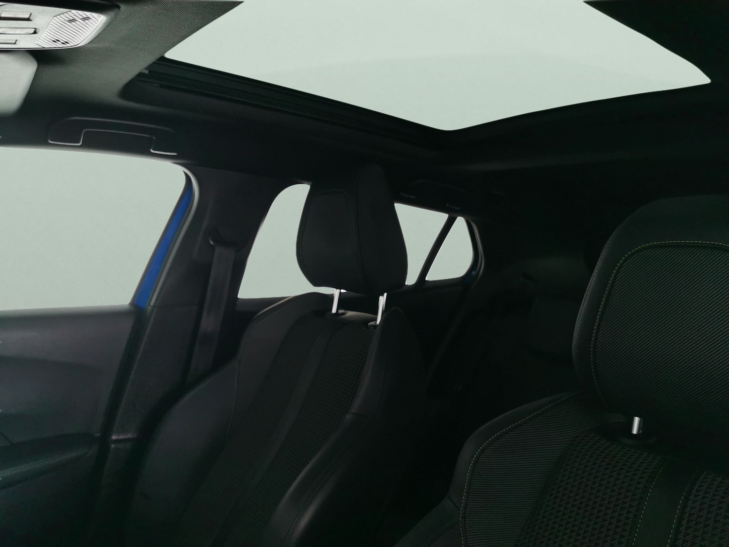 Used Peugeot 2008 2022 for sale - 77776050: Photo 5