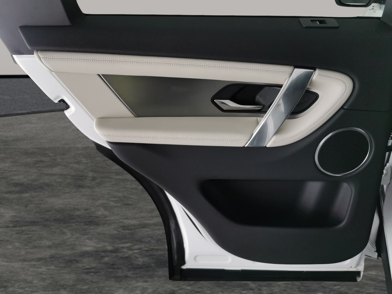 Used Land Rover Discovery Sport 2022 for sale - 77903730: Photo 30