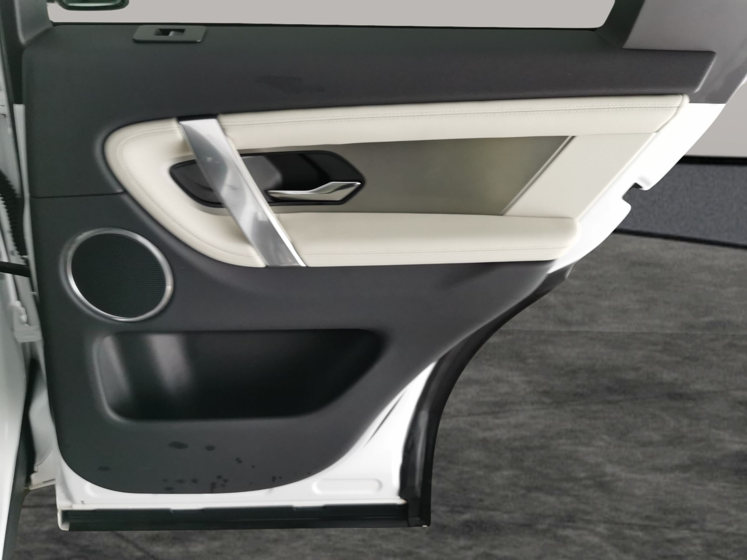 Used Land Rover Discovery Sport 2022 for sale - 77903730: Photo 31