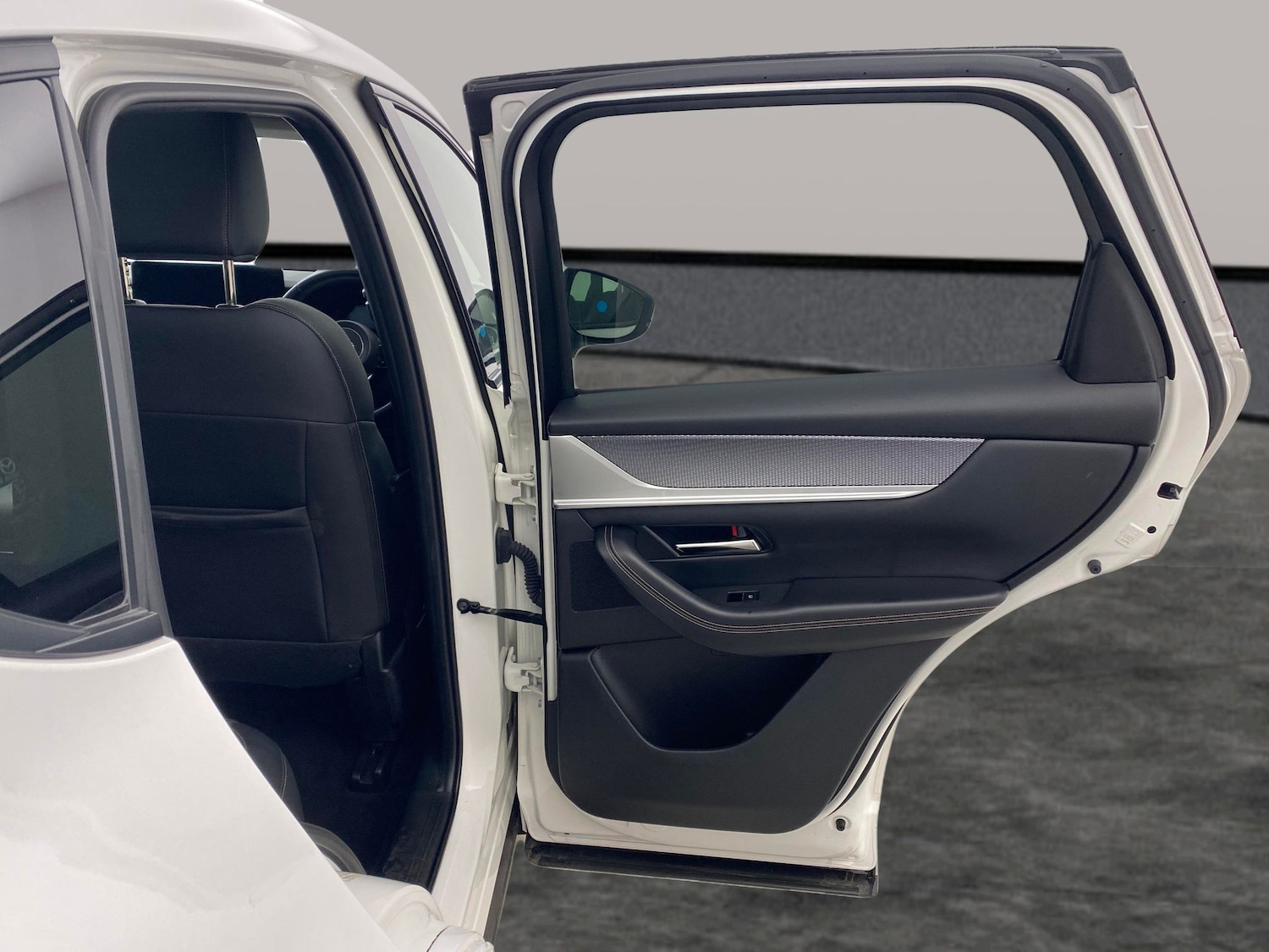 Used Mazda CX-60 2023 for sale - 77259390: Photo 32