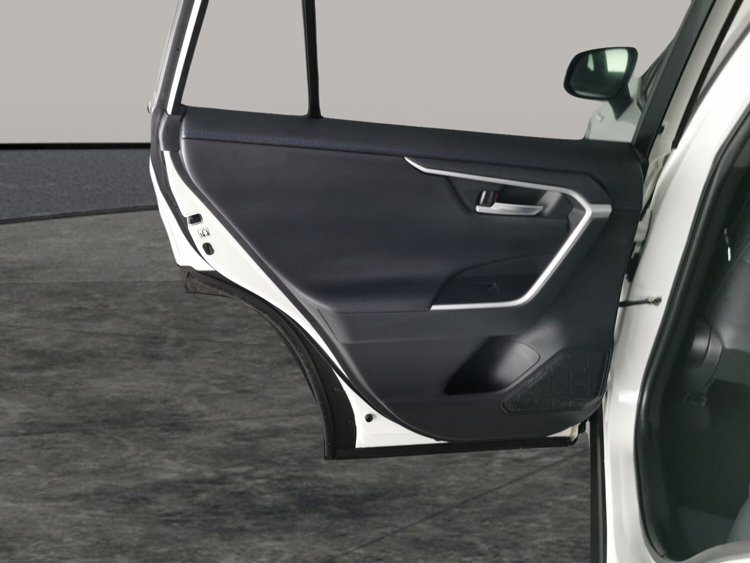 Used Toyota RAV4 2020 for sale - 77446789: Photo 31