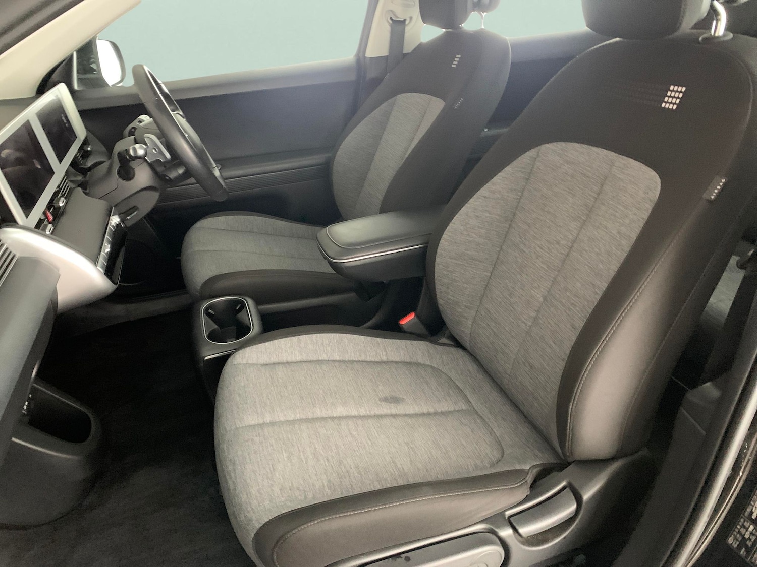 Used Hyundai IONIQ 5 2022 for sale - 76475368: Photo 4