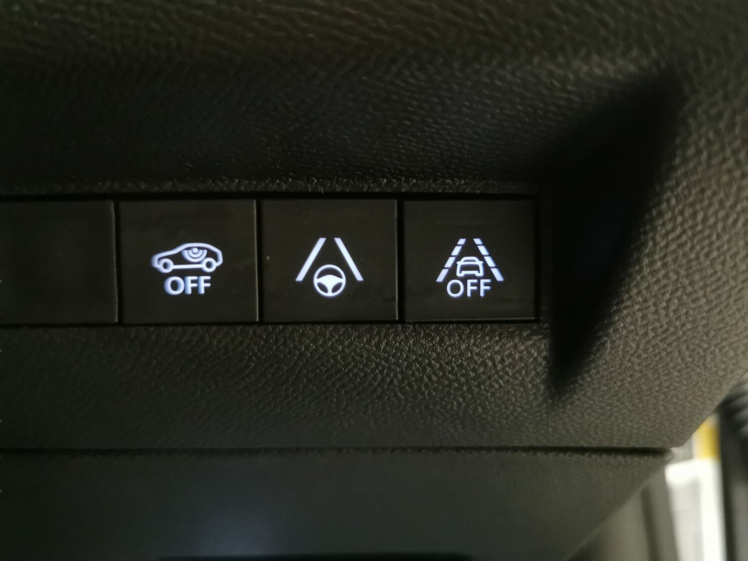 Used Peugeot 2008 2021 for sale - 77542974: Photo 23