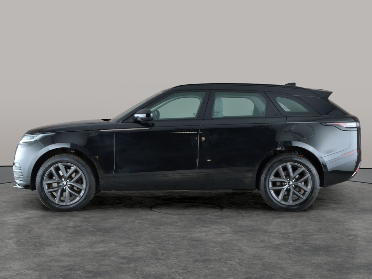 Used Land Rover Range Rover Velar 2024 for sale - 76954740: Photo 15