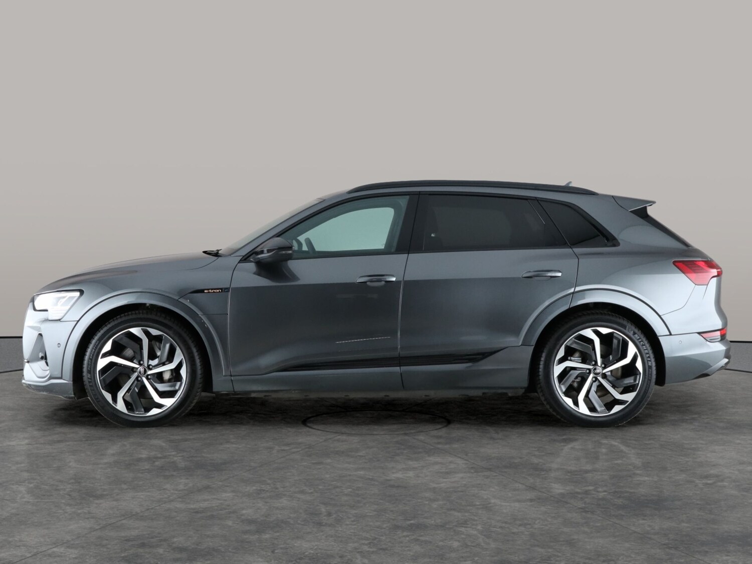 Used Audi e-tron 2022 for sale - 76545107: Photo 13