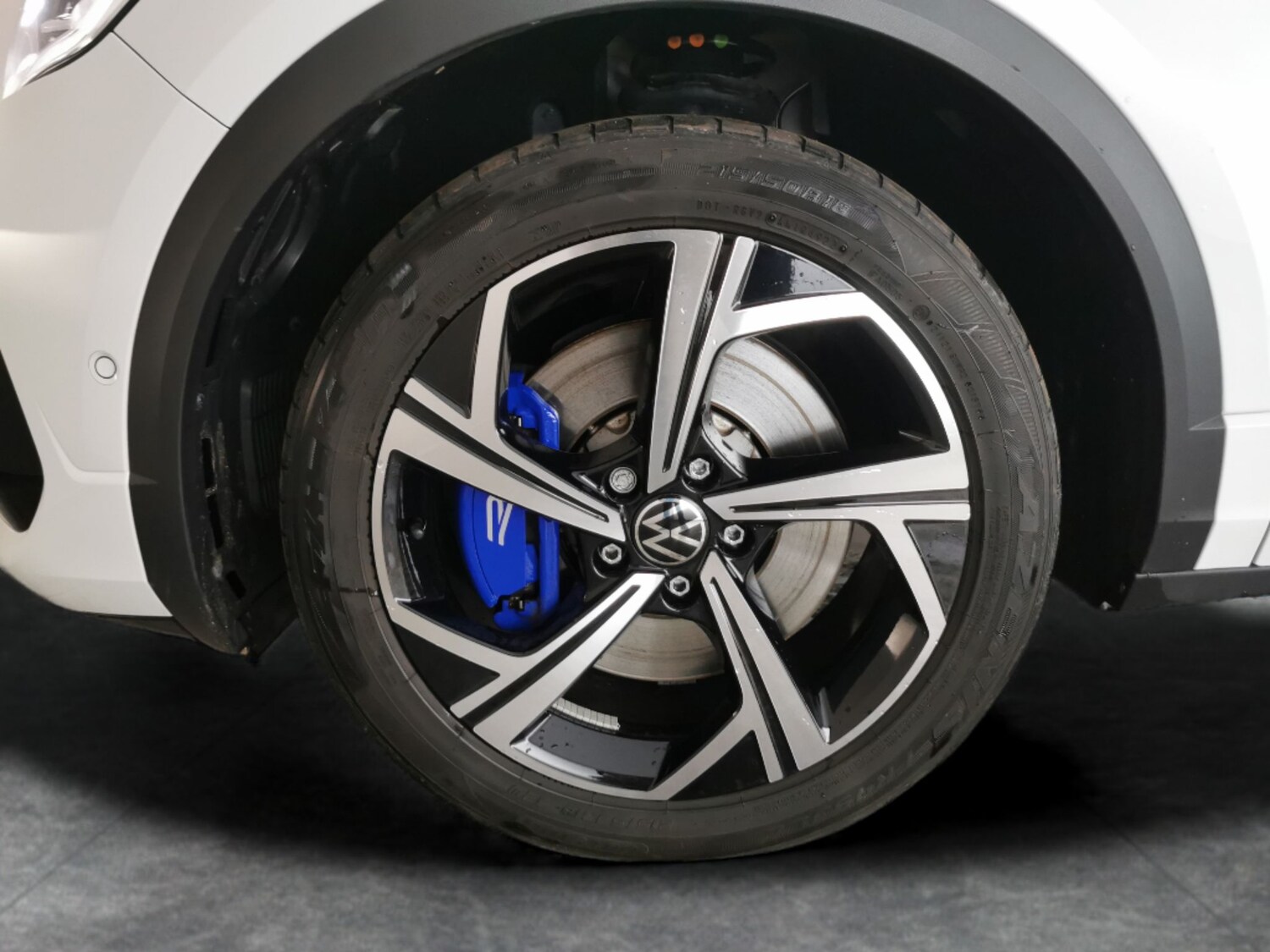 Used Volkswagen T-Roc 2023 for sale - 77472243: Photo 24