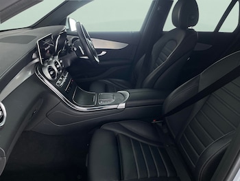 Used Mercedes-Benz GLC 2022 for sale - 77688708: Photo