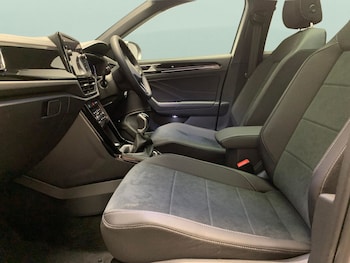 Used Volkswagen T-Roc 2025 for sale - 78613822: Photo