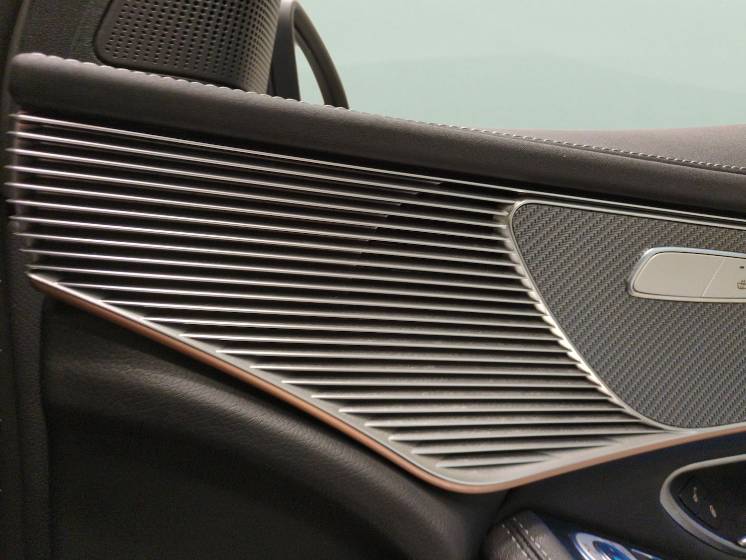 Used Mercedes-Benz EQC 2021 for sale - 77636400: Photo 6