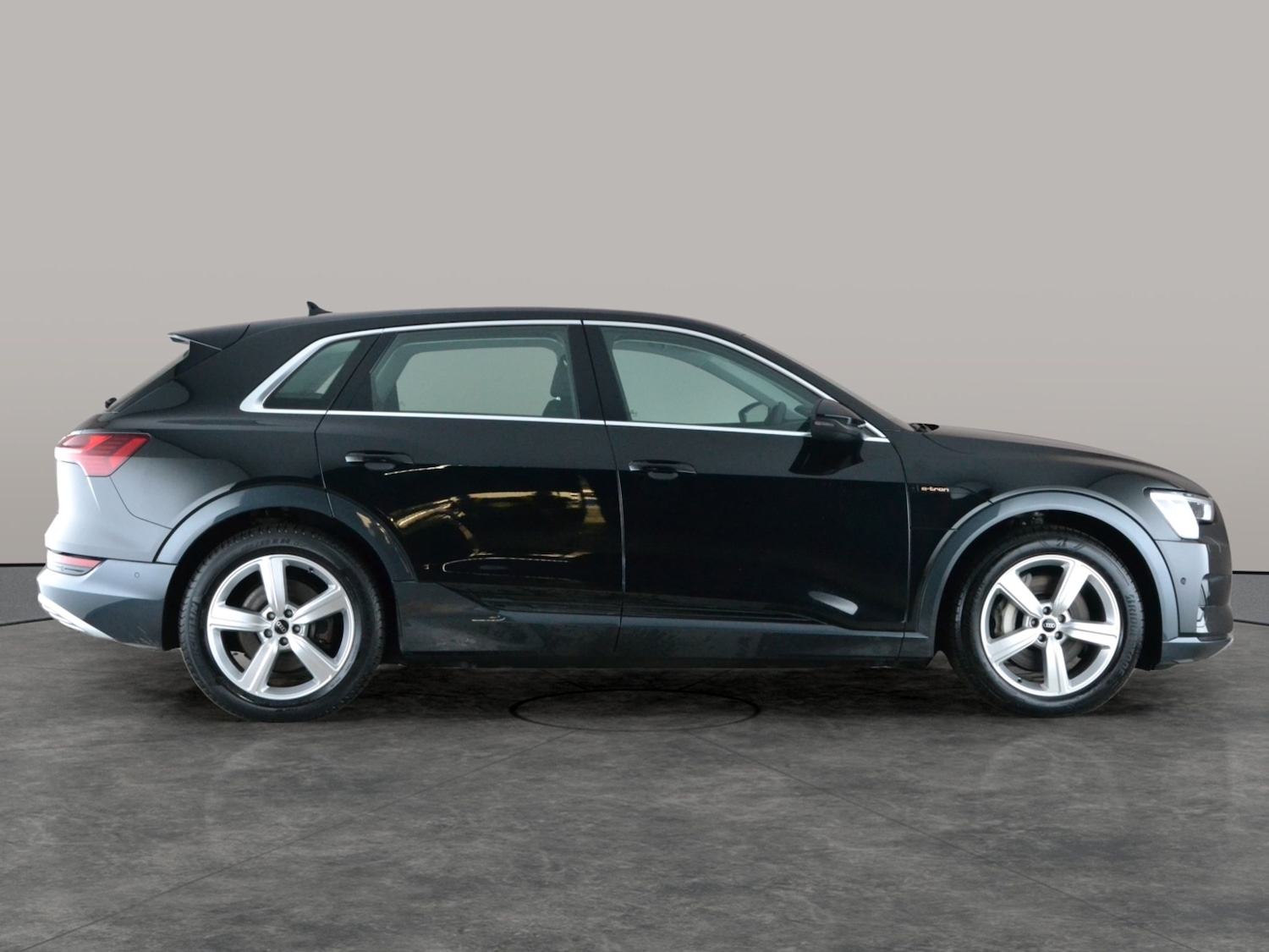 Used Audi e-tron 2022 for sale - 77435493: Photo 10