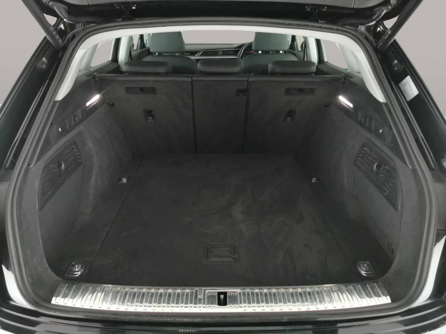 Used Audi e-tron 2022 for sale - 77435493: Photo 36