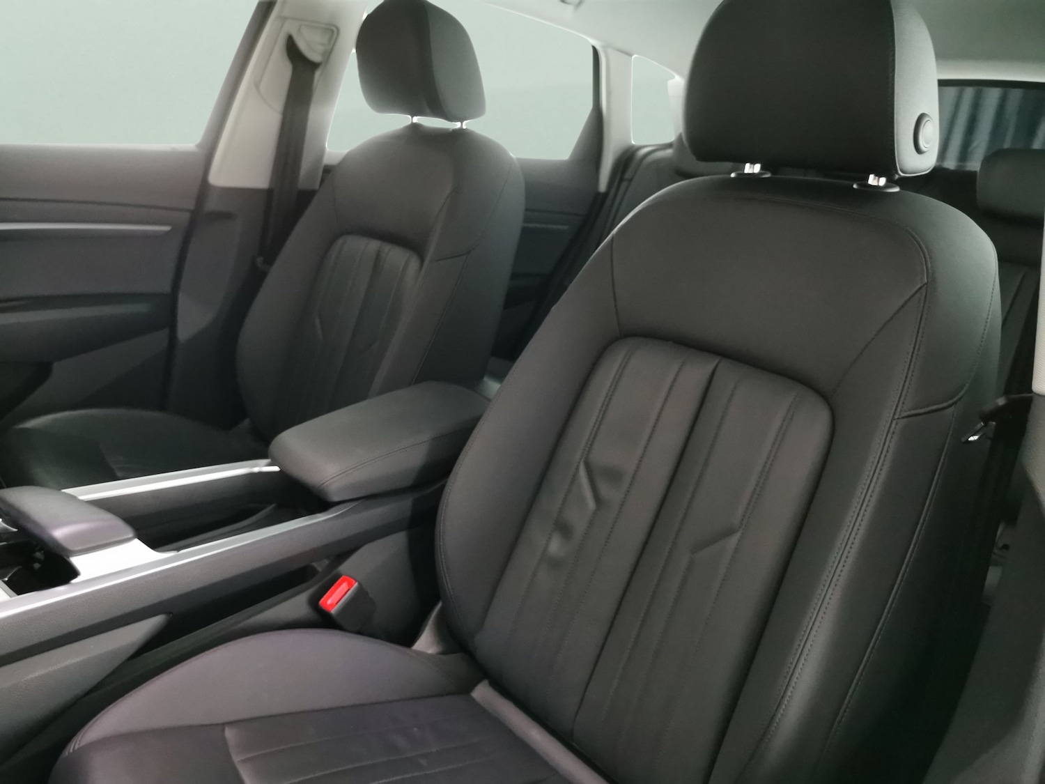 Used Audi e-tron 2022 for sale - 77435493: Photo 7