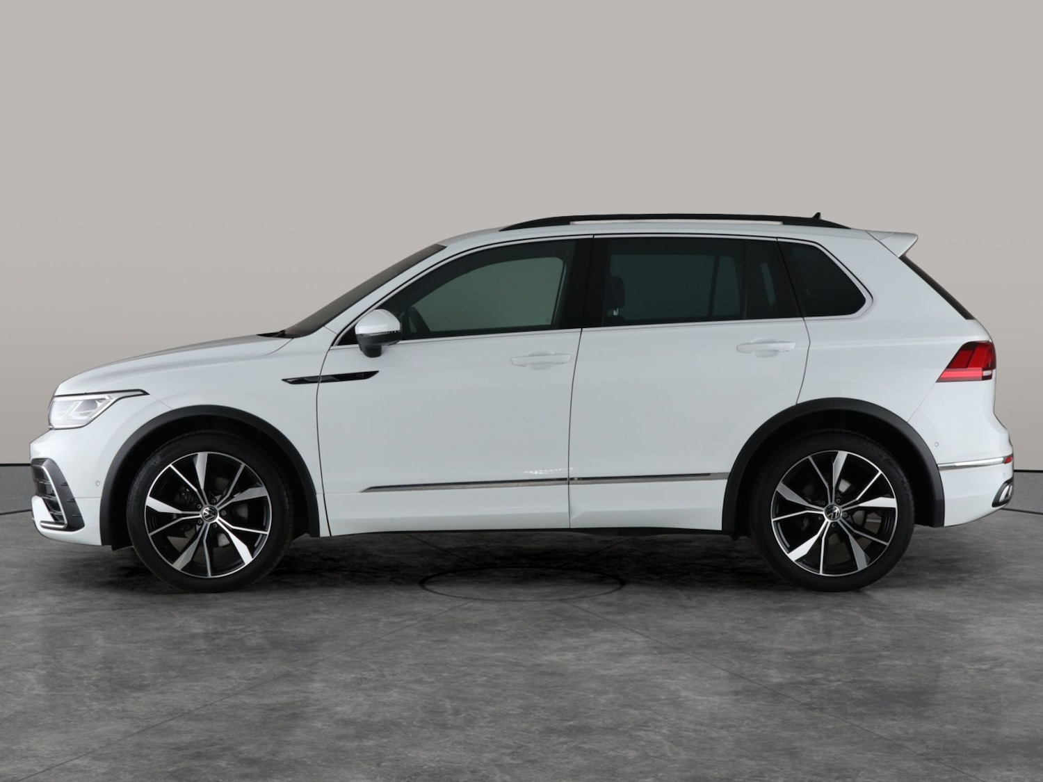 Used Volkswagen Tiguan 2022 for sale - 76384783: Photo 16