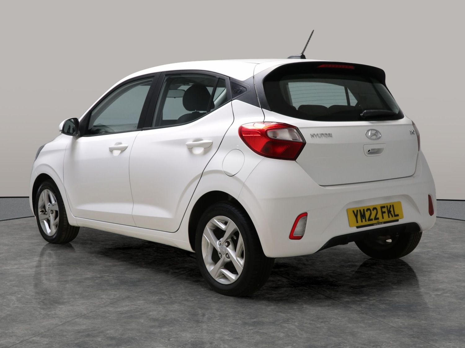 Used Hyundai i10 2022 for sale - 76322792: Photo 14