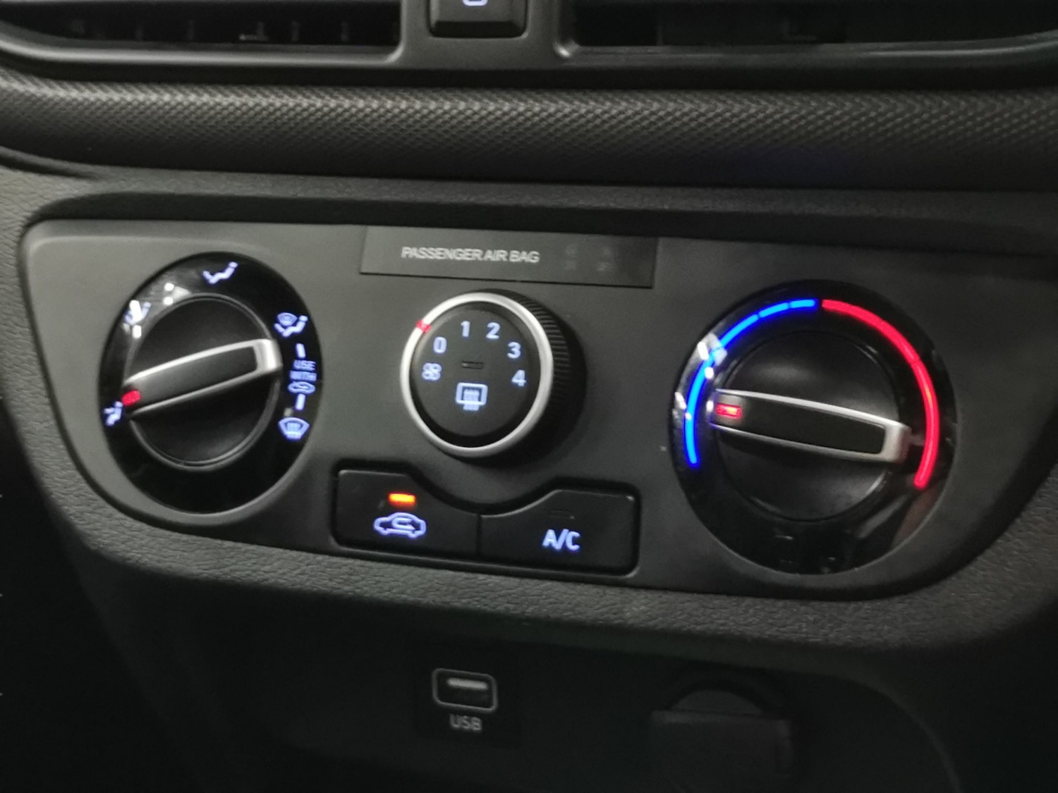 Used Hyundai i10 2022 for sale - 76322792: Photo 22