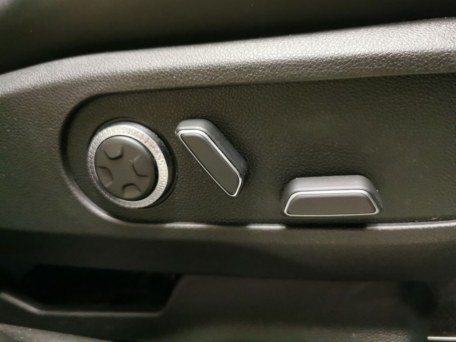 Used Genesis GV60 2022 for sale - 76640890: Photo 15