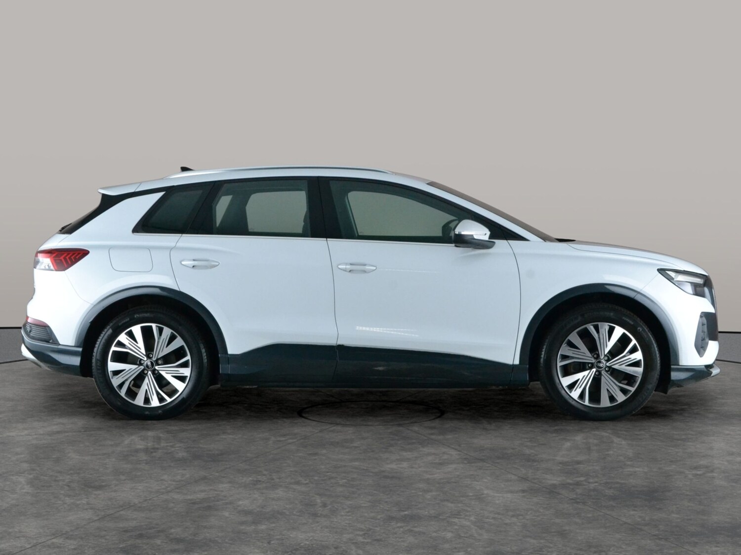 Used Audi Q4 e-tron 2022 for sale - 77691312: Photo 9