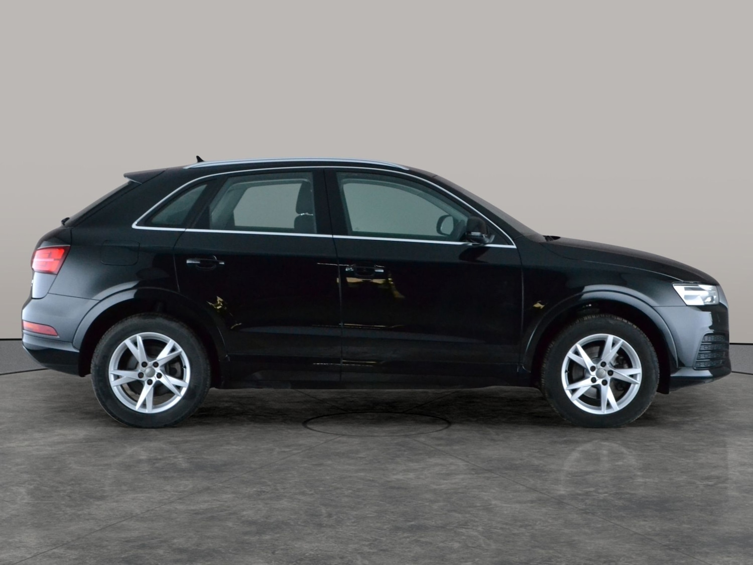 Used Audi Q3 2018 for sale - 78075116: Photo 9