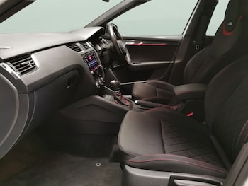 Used Skoda Octavia 2020 for sale - 75557238: Photo