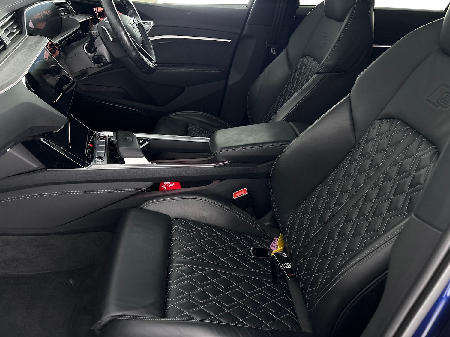 Used Audi e-tron S 2022 for sale - 76941224: Photo 9