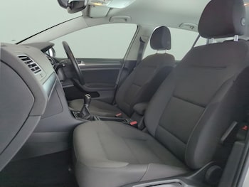 Used Volkswagen Golf 2017 for sale - 79095594: Photo
