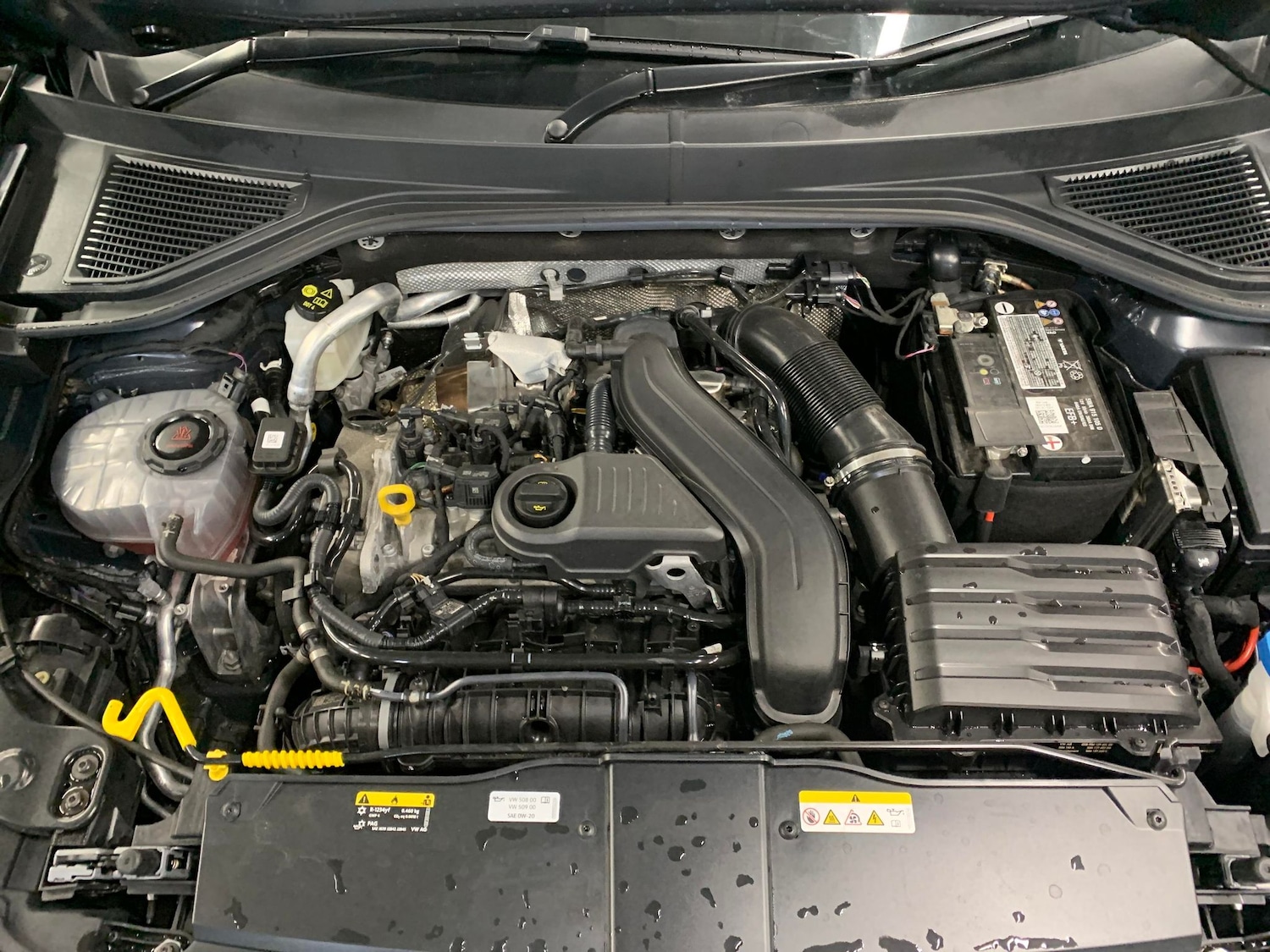 Used Volkswagen T-Roc 2023 for sale - 76638498: Photo 34