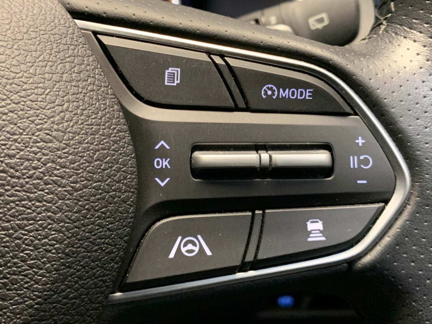 Used Hyundai Santa Fe 2023 for sale - 77186713: Photo 25