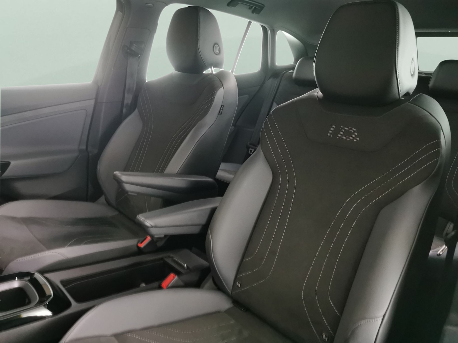 Used Volkswagen ID.4 2022 for sale - 77347480: Photo 6