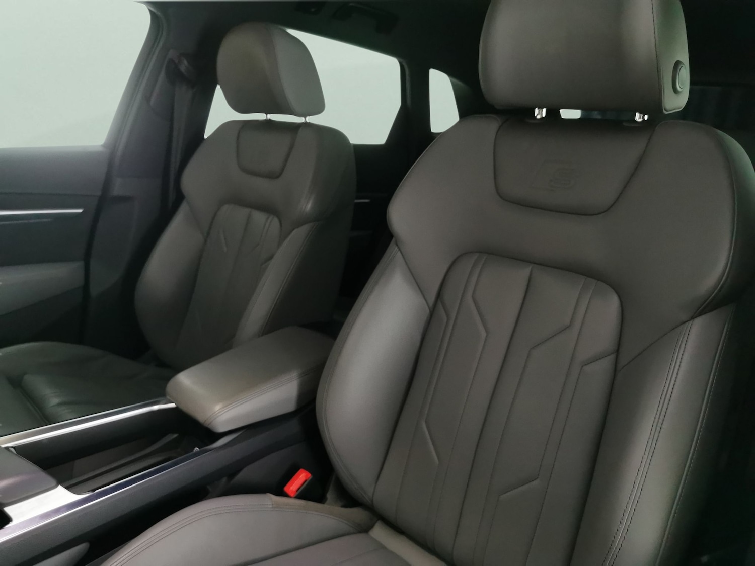 Used Audi e-tron 2021 for sale - 77255753: Photo 7